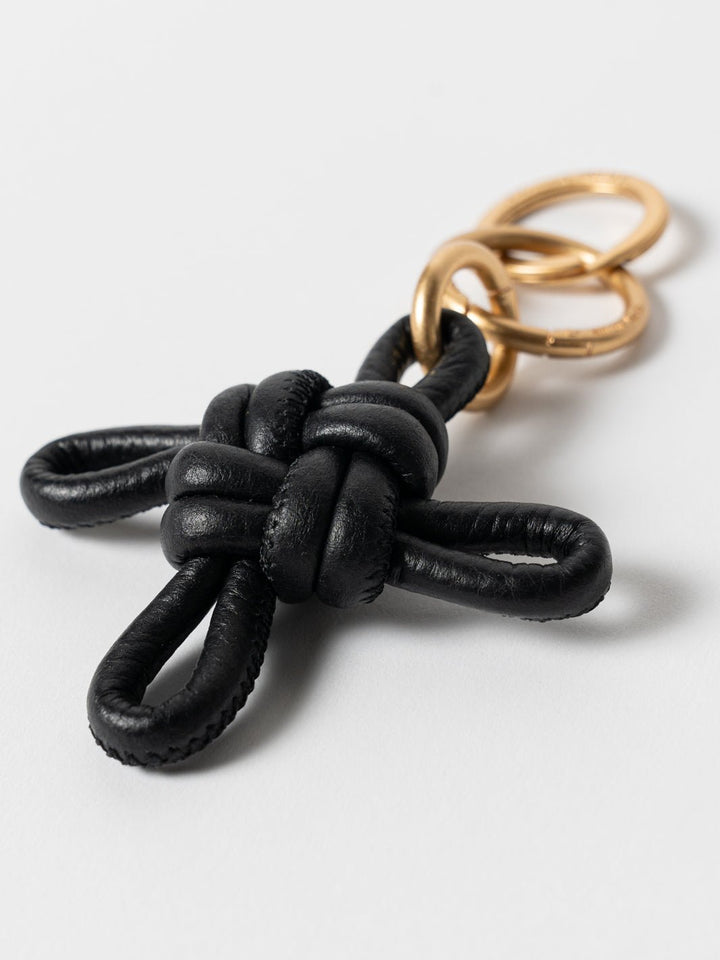 #colour_black
